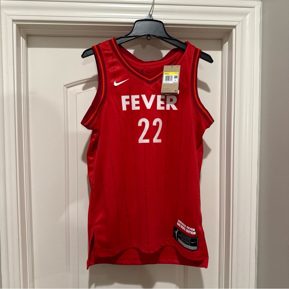 Nike Fever Caitlin Clark Women’s small Jersey